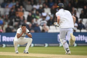 India Reels After Headingley Humiliation: Will Bowling Woes Prompt Kuldeep Yadav's Inclusion for Second Test?