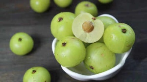 Amla Alert: Is This Superfood Risky for You? 6 Groups Who Should Exercise Caution