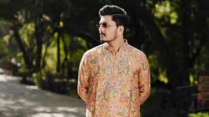 The boy who played Abhishek Bachchan and Aishwarya Rai’s son in 'Kuch Na Kaho' is all grown up—see the stunning transformation