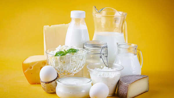 Milk and yogurt contain Vitamin A and Zinc for healthy eyes.