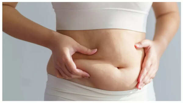Fitness coach recommends home workouts for belly fat loss
