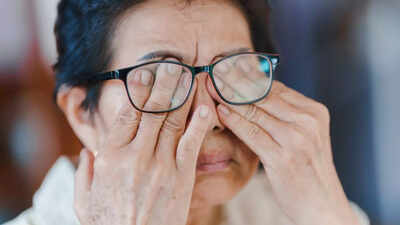 10 warning signs you need an eye exam before it’s too late
