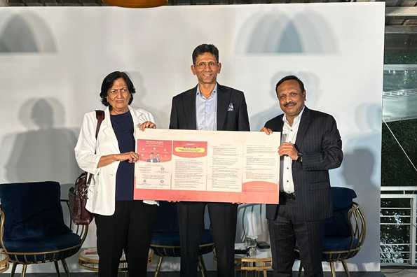 Shantha Rangaswamy, Venkatesh Prasad and Vinay Mruthyunjaya released their election manifesto in Bengaluru
